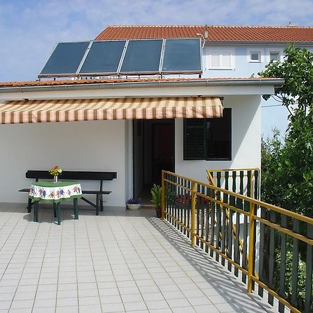 Apartments And Rooms Mirjana Бибинє Номер фото