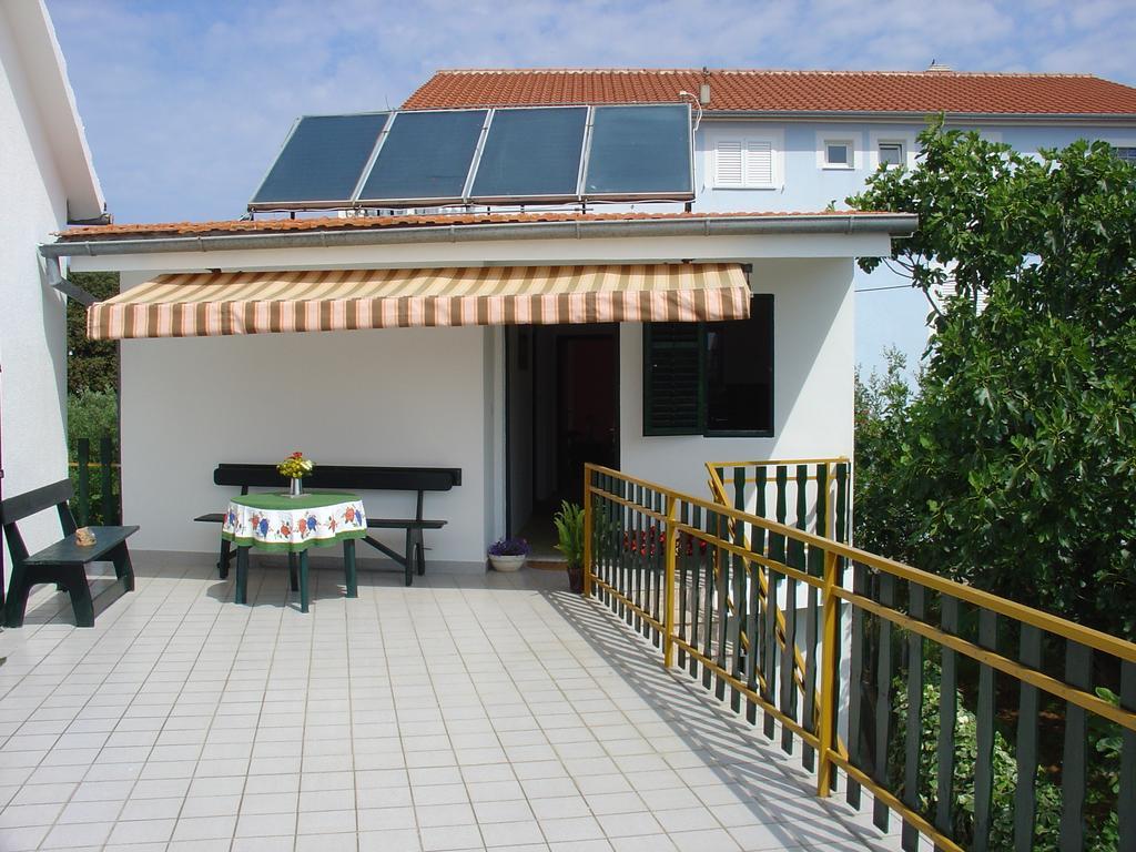 Apartments And Rooms Mirjana Бибинє Номер фото