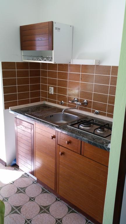 Apartments And Rooms Mirjana Бибинє Номер фото